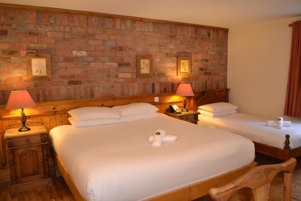 Walsh'S Hotel And Apartments Maghera  Extérieur photo