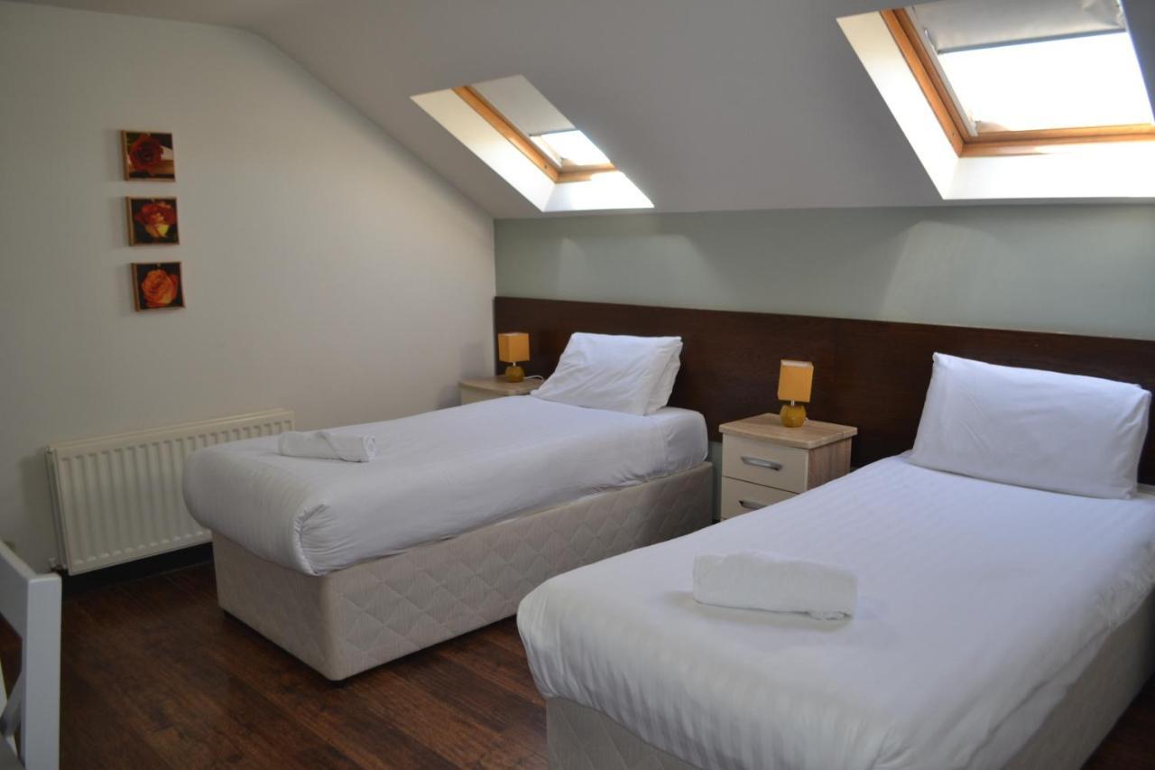 Walsh'S Hotel And Apartments Maghera  Extérieur photo