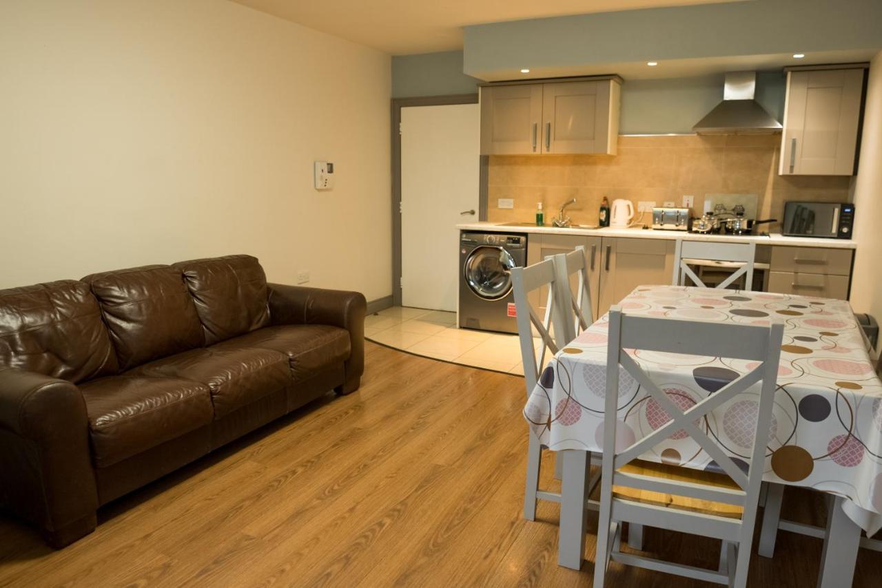 Walsh'S Hotel And Apartments Maghera  Extérieur photo