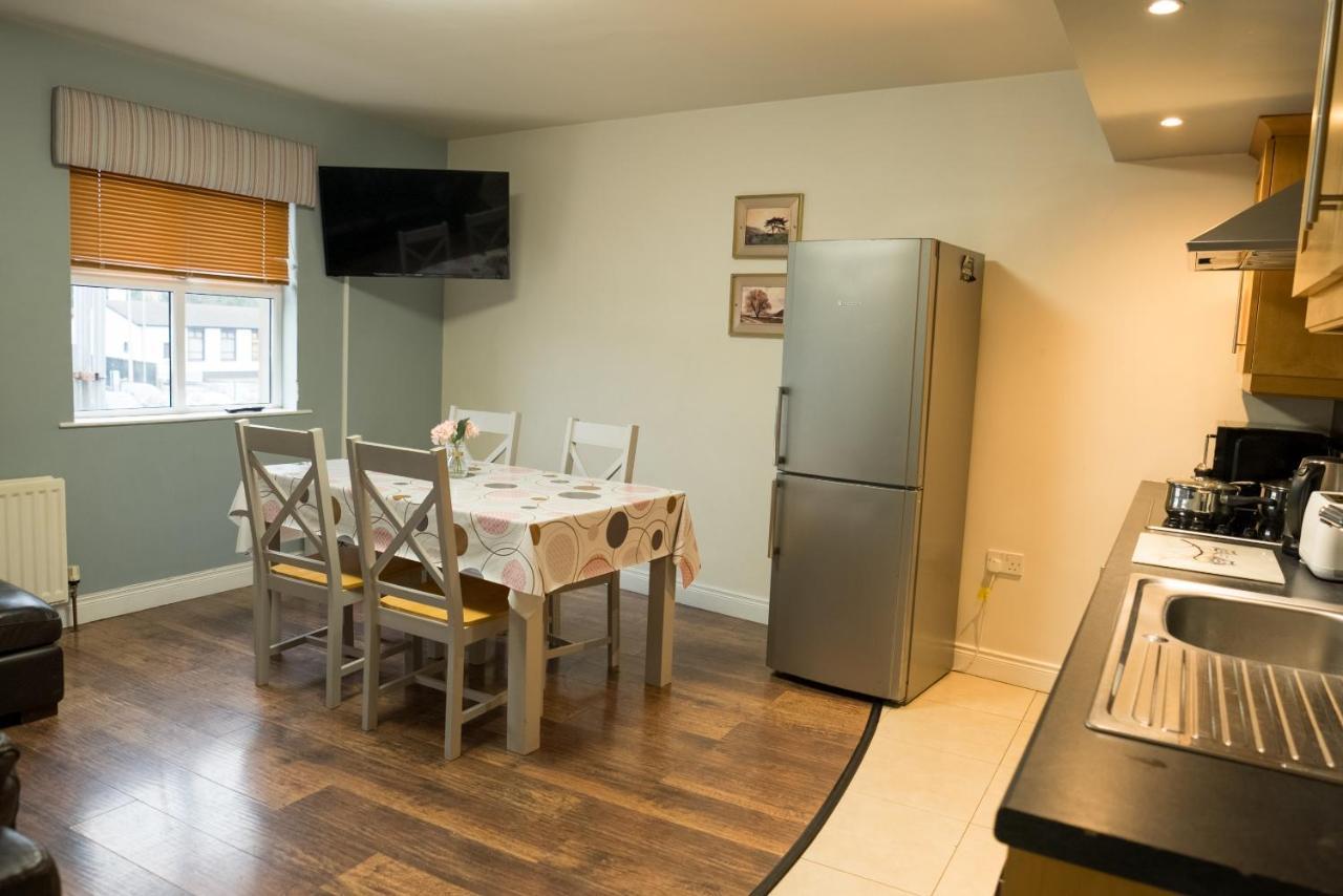 Walsh'S Hotel And Apartments Maghera  Extérieur photo